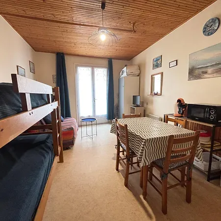 Simple A 2 Pas De La Plage, Balcon, Kitchenette - Fr-1-197-248 * 莱萨布勒-多洛讷