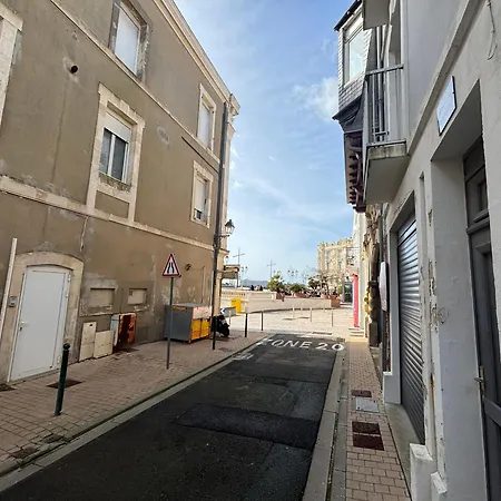 Appartement Les Sables-d'olonne, 1 Pièce, 4 Personnes - Fr-1-197-248