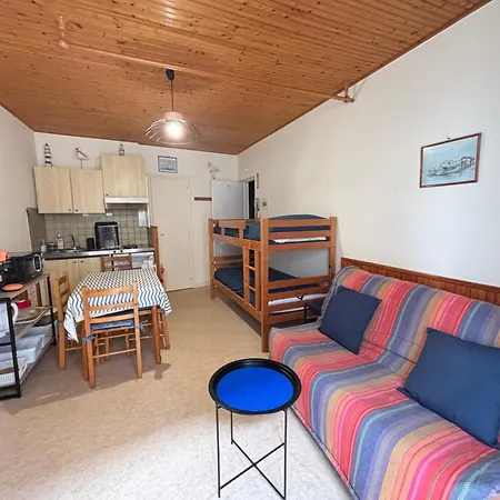 Appartement à 2 Pas De La Plage, Balcon Vue Latérale - Fr-1-197-248 *